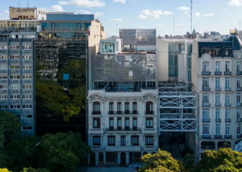 Un edificio de la Ciudad de Buenos Aires fue reconocido por su aporte al Casco Histórico