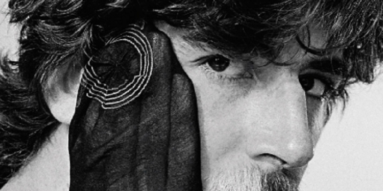 Un libro indispensable sobre Charly Garcia – Entrevista a Rodrigo Buján