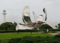 Empezaron los trabajos para reparar la Floralis de Palermo