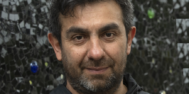 Mural en homenaje a Sui Generis – Entrevista a Osky Di Biase