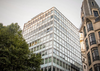 El edificio de los 70 que rompió con el europeísmo de la Avenida de Mayo