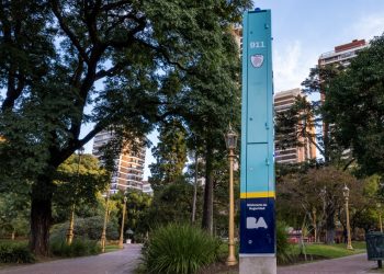 Iluminan parques y plazas e instalan Puntos Seguros