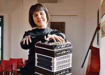 Una infatigable embajadora del tango – Entrevista a Carla Algeri