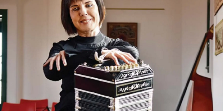 Una infatigable embajadora del tango – Entrevista a Carla Algeri