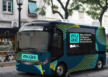 Rechazo empresario a minibuses eléctricos en CABA