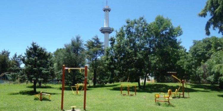 Construirán un patio de juegos en el Parque de la Ciudad