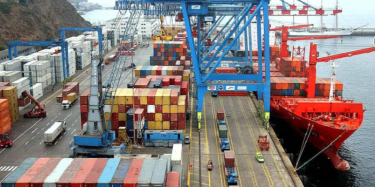 Ciudad reclama el traspaso del puerto y la terminal de Retiro