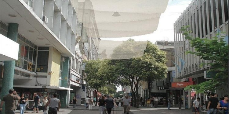 Instalarán islas de sombra en las peatonales