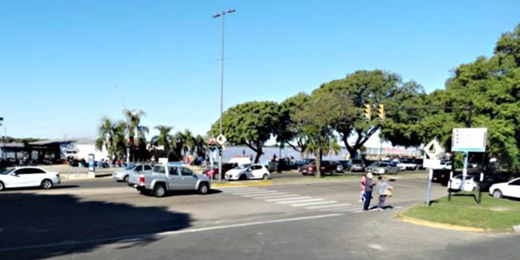 Nuevo cruce peatonal, iluminación led y sillas anfibias para La Florida