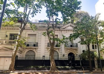 Demolerán un inmueble de principios del siglo XX para hacer una torre