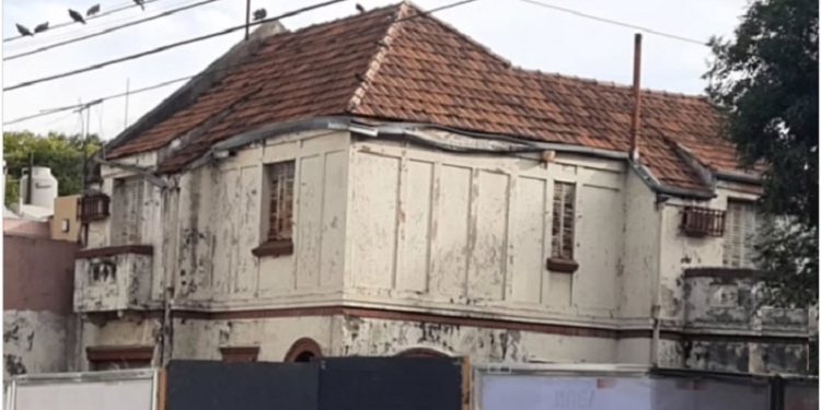 Rechazo vecinal a la demolición del chalet histórico
