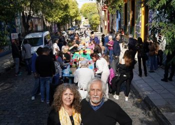 Del gris a las venecitas: los 24 años del Pasaje Lanín