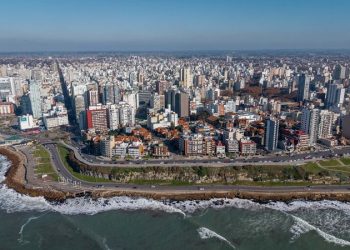 Mar del Plata crece a los ponchazos