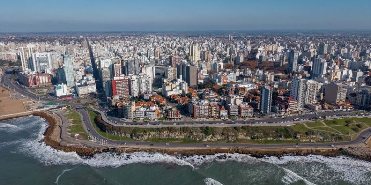 Mar del Plata crece a los ponchazos