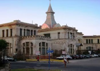 Proponen abrir un shopping en edificio histórico