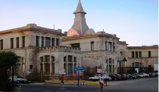 Proponen abrir un shopping en edificio histórico